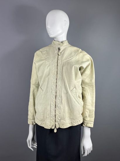 MARNI - Veste.

Blouson en cuir grège. La...