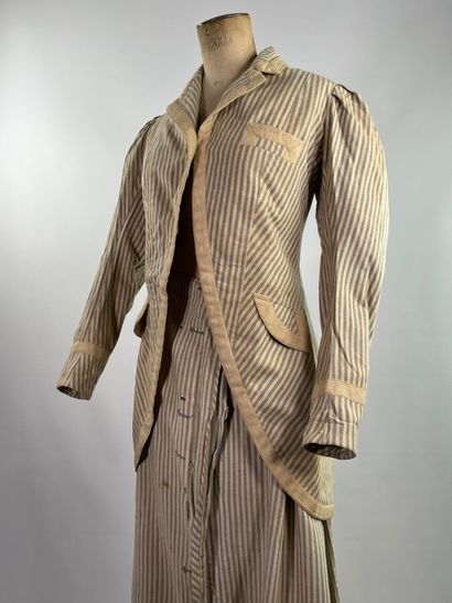 Début du XXème siècle - Lot de vêtements...