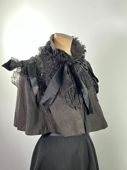 Fin du XIXème siècle - 1900 - Lot de vêtements...