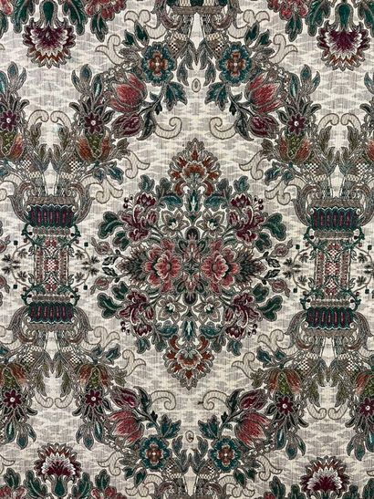 1900 1920 - Dessus de table ou piano.

Tissage...