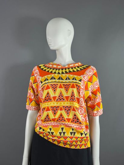 Lot de 2 top années 70

1- Modèle à manches...