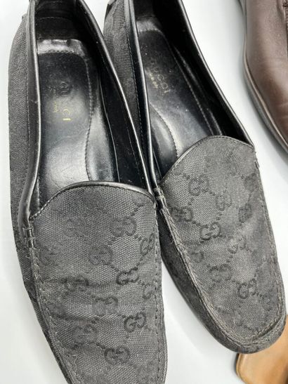 GUCCI / PRADA - Lot de 4 chaussures pour...
