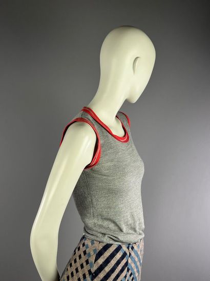 PAULE KA 
3 pièces gris bordures corail
twin...