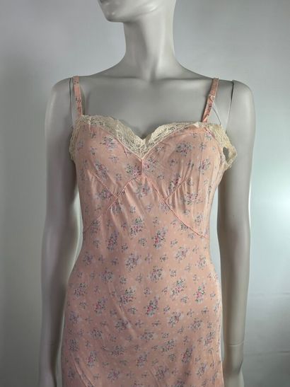 Début du XXème siècle - Lot de vêtements...