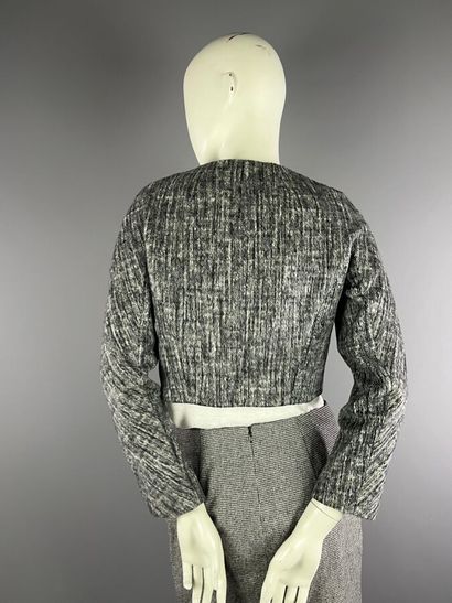 PAULE KA
Ensemble veste et jupe présentées...