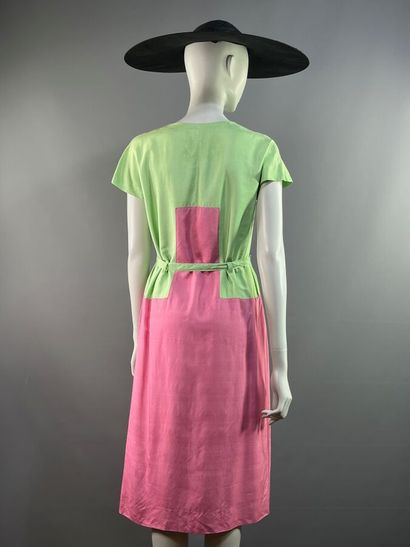 COURRÈGES Paris. Début des années 80 - Robe...