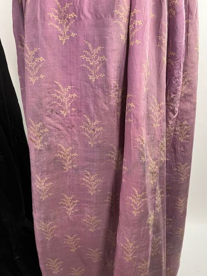 Fin du XIXème siècle - 1900 - Lot de vêtements...