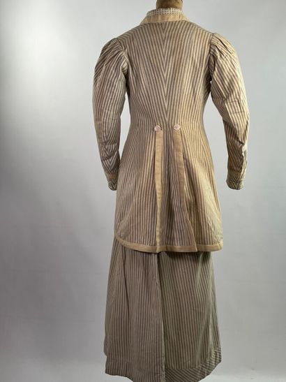 Début du XXème siècle - Lot de vêtements...