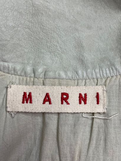 MARNI - Veste.

Blouson en cuir grège. La...