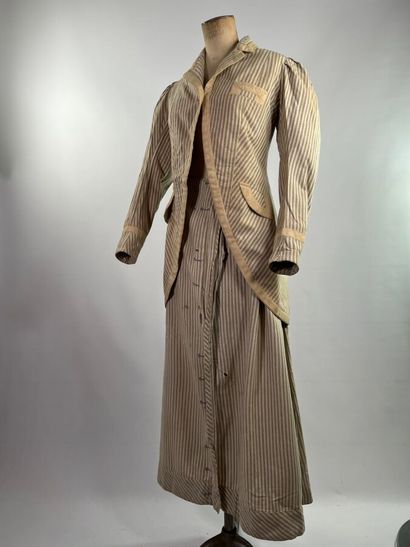 Début du XXème siècle - Lot de vêtements...