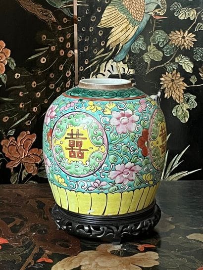 Ginger pot in polychrome enameled porcelain...