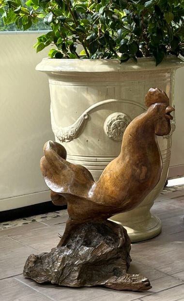 Modern School
Rooster
Carved wood 
Height:...