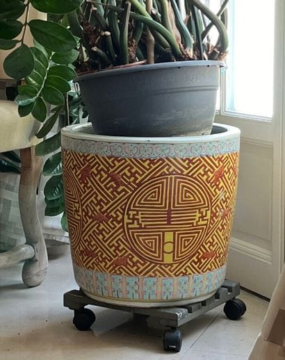 Pair of polychrome enameled porcelain bowls...