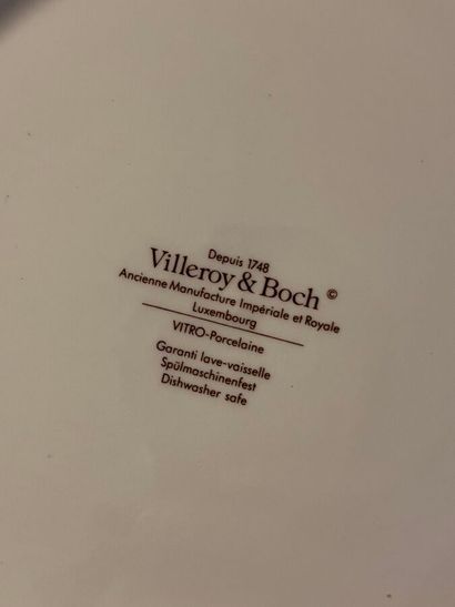VIILLEROY et BOCH - 6 porcelain plates with...