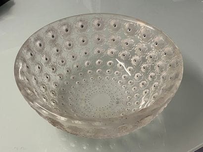 LALIQUE - Pressed molded glass bowl, Nemours...