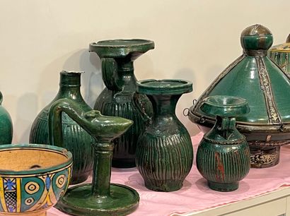 Set of Middle Eastern earthenware vessels...