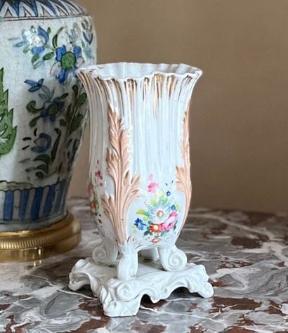 White porcelain bride and groom vase (cracks...