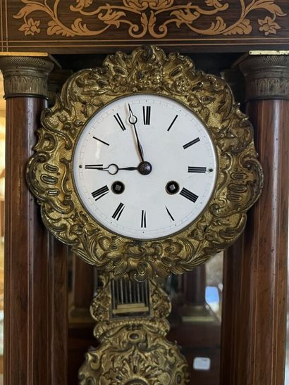Pendule colonnes en marqueterie - Charles...