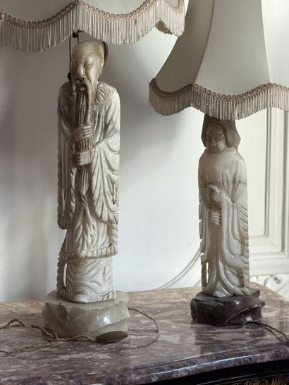 Deux Luohan en pierre dure, montés en lampe...