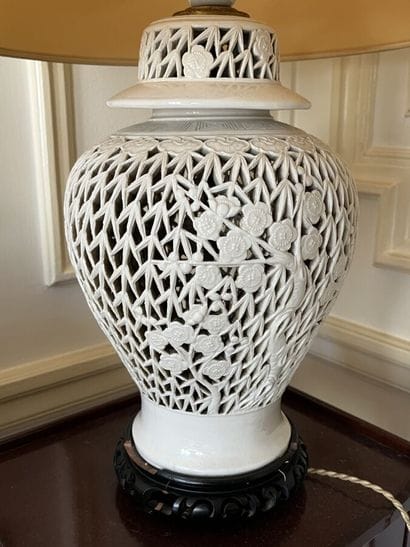 Paire de lampes en porcelaine
Hauteur : 40...