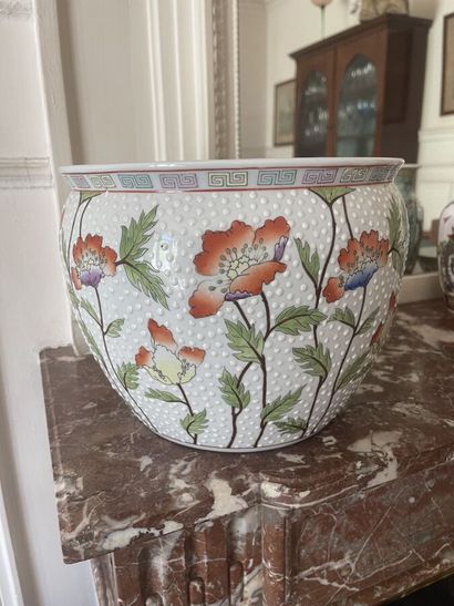 Un vase cache pot
Hauteur : 21 cm

Tous les...