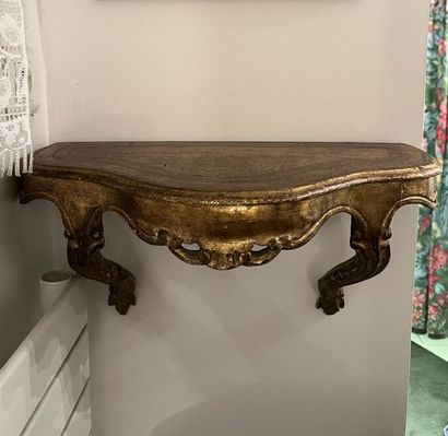 Console d'applique de style Louis XV en bois...