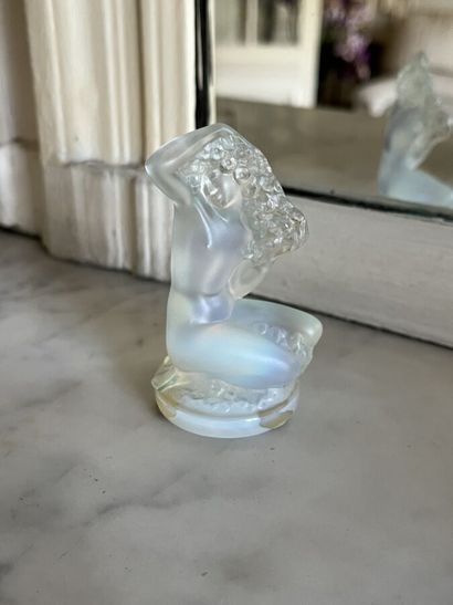 Statuette de femme LALIQUE FRANCE
Signée
Hauteur...