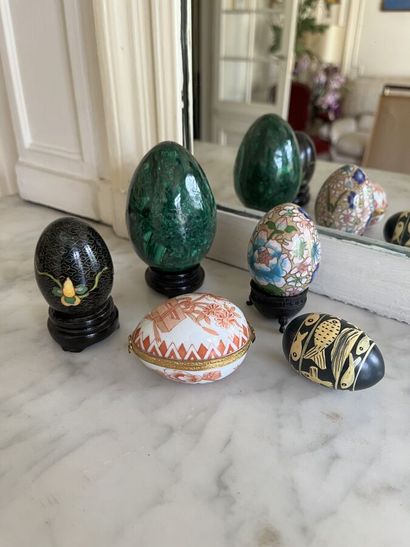 Collection d'oeufs divers
Hauteur : 8,5 cm

Tous...