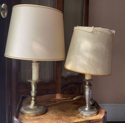 Deux lampes en cuivre et bronze

Tous les...