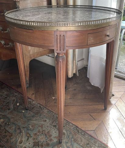 Table bouillotte de style Louis XVI
Hauteur...