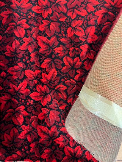 Lot de sept tapis en laine.

Tous les objets...