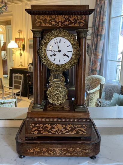 Pendule colonnes en marqueterie - Charles...
