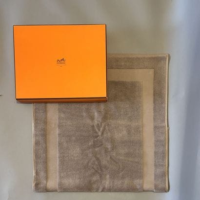 HERMES - Tapis de bain en coton et soie de...