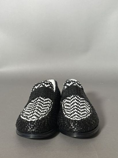 DOLCE & GABBANA
Mocassins en cuir tressé...
