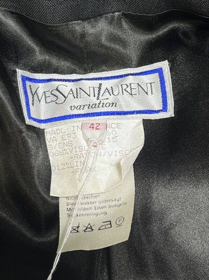 YVES SAINT LAURENT Variation - Printemps...
