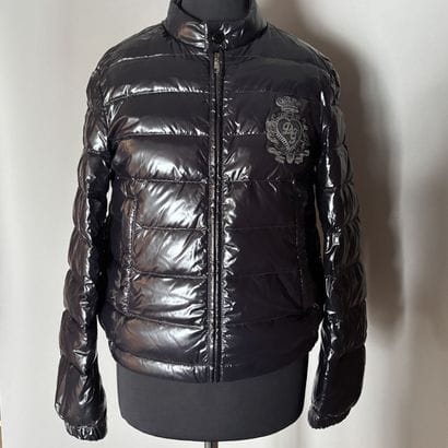 DOLCE & GABANNA - Doudoune noire, un écusson...