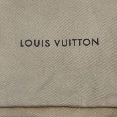 LOUIS VUITTON - Paire de mocassins noir à...