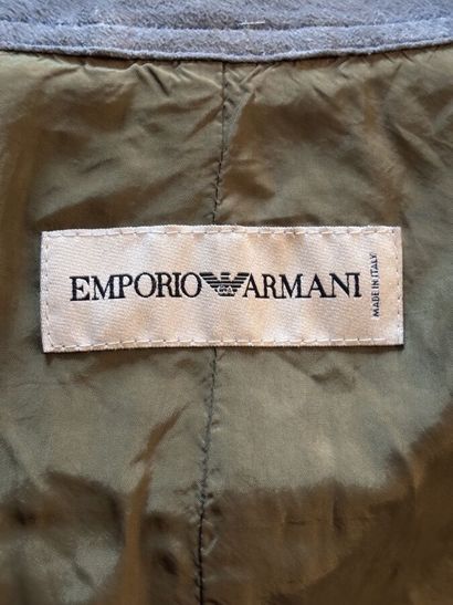 EMPORIO ARMANI - Veste en daim bleu clair....