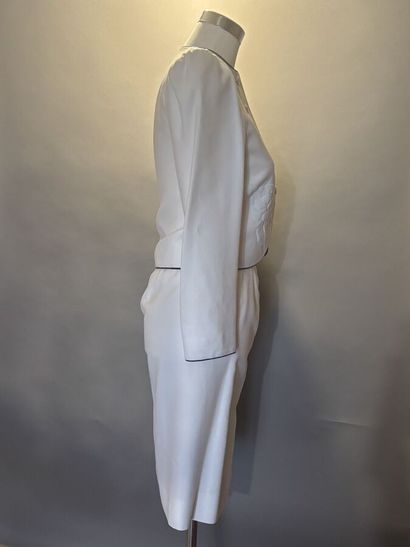 SCHERRER
Ensemble tailleur composé d'une...