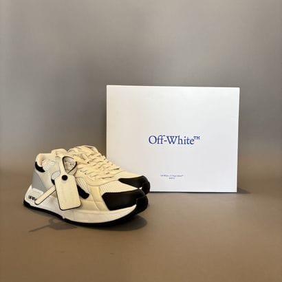 OFF-WHITE - Paire de baskets modèle Kick-off...