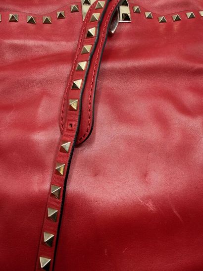 VALENTINO GARAVANI - Sac à main ROCKSTUD.

En...