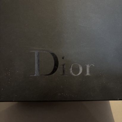 DIOR - Paire de baskets noires et blanches...