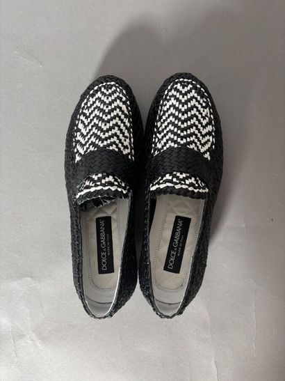 DOLCE & GABBANA
Mocassins en cuir tressé...