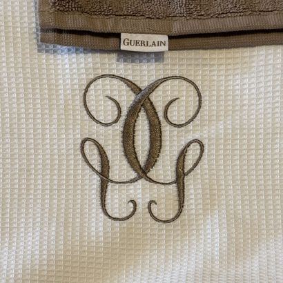 GUERLAIN - Ensemble de linges de toilette...