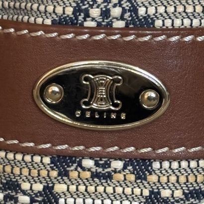 CELINE 
Sac à main modèle Boogie en toile...