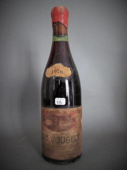 Bouteille de Clos de Vougeot Charles Noellat...
