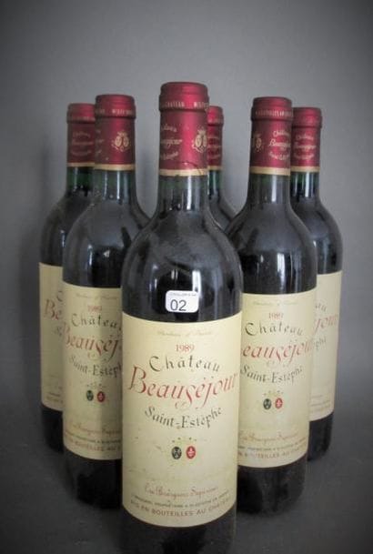 Six bouteilles de Château Beauséjour Saint-Estèphe...