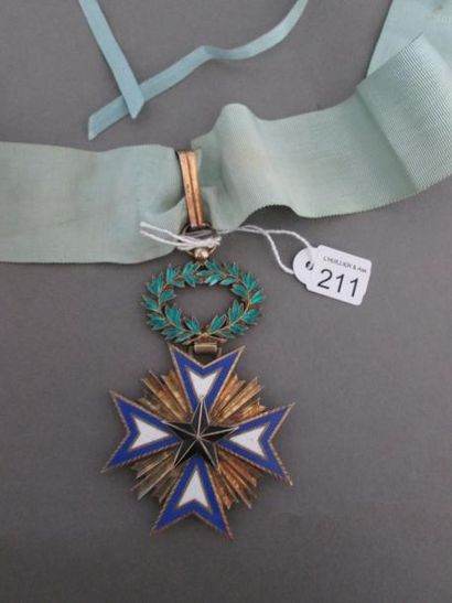 BÉNIN
Ordre de L' Étoile noire. Croix de...