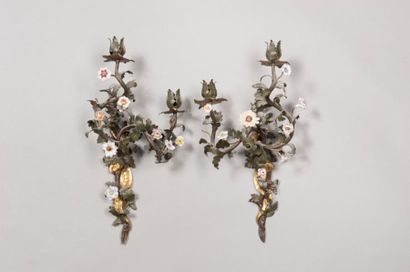 Paire d'appliques à deux bras de lumière...