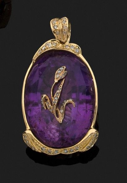 PENDENTIF en or jaune 18k (750 millièmes)...